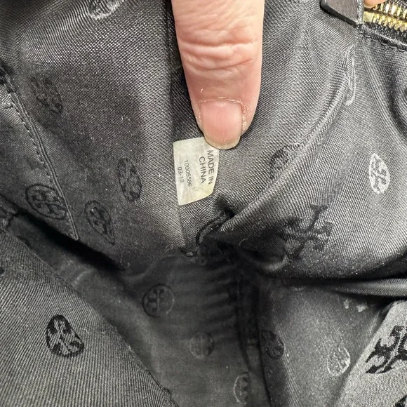 Tory Burch Black Pebbled Leather Tote Gold Chain Strap Shoulder Bag Classic Chic - Picture 11 of 14